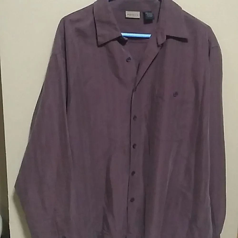 🤠Axist Long Sleeve Casual Button Down Shirt. Mens size Large